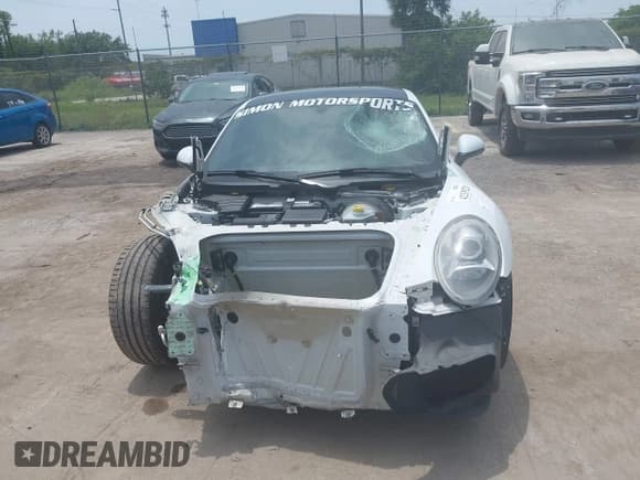 ✅ 2015 Porsche 911 Carrera • VIN: WP0AA2A90FS100123 • Lot: 42339229. Listed on IAAI with 135,198 mi. Free auction sales archive from the USA and detailed vehicle history report at DreamBid. Image 12.