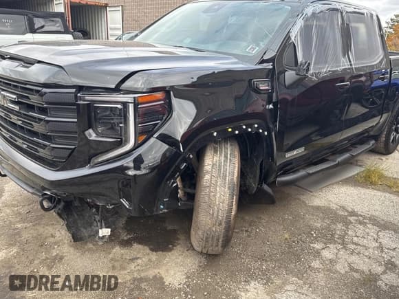 ✅ 2025 GMC Sierra 1500 Elevation • VIN: 1GTUUCE87SZ133827 • Lot: 92056325. Wystawiony na Copart z przebiegiem Nie podano. Bezpłatny archiwum sprzedaży aukcyjnych z USA i szczegółowy raport historii pojazdu na DreamBid. Zdjęcie 2.