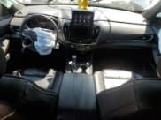 ✅ 2022 Chevrolet Traverse RS • VIN: 1GNERJKW1NJ106694 • Lot: 51913235. Wystawiony na Copart z przebiegiem 90 810 mil. Bezpłatny archiwum sprzedaży aukcyjnych z USA i szczegółowy raport historii pojazdu na DreamBid. Zdjęcie 8.