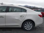 ✅ 2013 Buick LaCrosse Leather • VIN: 1G4GC5GR5DF205559 • Lot: 41439362. Wystawiony na IAAI z przebiegiem 114 953 mil. Bezpłatny archiwum sprzedaży aukcyjnych z USA i szczegółowy raport historii pojazdu na DreamBid. Zdjęcie 17.