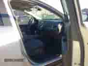 2022 Chevrolet Equinox LT с VIN 3GNAXKEV9NL158841, выставлен на аукционе IAAI как лот 42923362 с пробегом 28 234 миль миль и . История ставок и продаж доступна на DreamBid. Изображение 5.