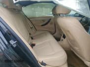 ✅ 2016 BMW 3 Series 328i • VIN: WBA8E9C59GK647069 • Lot: 94022585. Wystawiony na Copart z przebiegiem Nie podano. Bezpłatny archiwum sprzedaży aukcyjnych z USA i szczegółowy raport historii pojazdu na DreamBid. Zdjęcie 10.