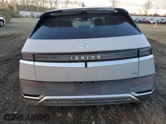 2022 Hyundai Ioniq 5 SEL z VIN KM8KNDAF7NU084057, wystawiony jako Copart lot #37068374 z przebiegiem 37 443 mil mil oraz . Historia ofert i sprzedaży dostępna na DreamBid. Obrazek 6.