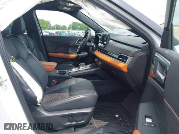 2023 Mitsubishi Outlander SEL z VIN JA4J3VA89PZ046293, wystawiony jako IAAI lot #42376311 z przebiegiem 37 850 mil mil oraz . Historia ofert i sprzedaży dostępna na DreamBid. Obrazek 5.