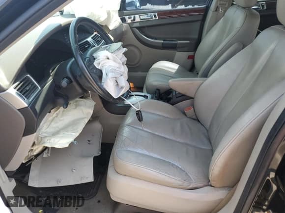 ✅ 2004 Chrysler Pacifica • VIN: 2C8GM68474R315286 • Lot: 67041725. Wystawiony na Copart z przebiegiem 163 604 mil. Bezpłatny archiwum sprzedaży aukcyjnych z USA i szczegółowy raport historii pojazdu na DreamBid. Zdjęcie 7.