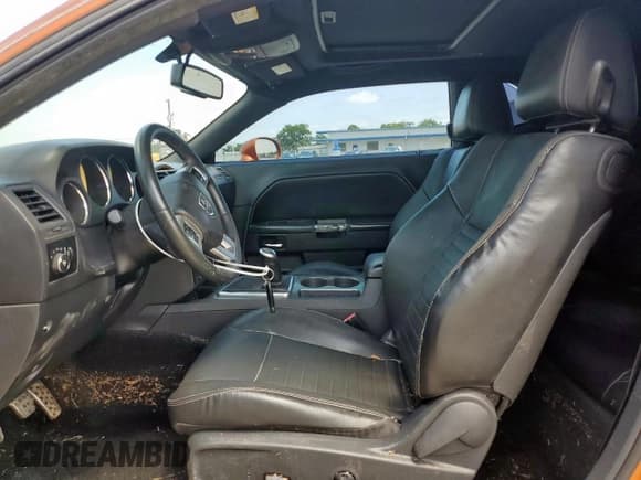 ✅ 2011 Dodge Challenger R/T • VIN: 2B3CJ5DTXBH589991 • Lot: 61130975. Listed on Copart with 206,596 mi. Free auction sales archive from the USA and detailed vehicle history report at DreamBid. Image 7.