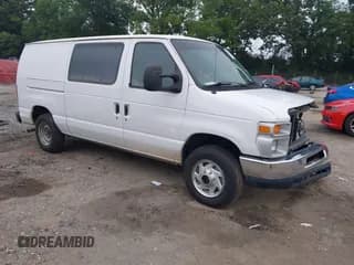 ✅ 2014 Ford Econoline Cargo Commercial • VIN: 1FTNE1EW6EDA75067 • Lot: 42644594. Wystawiony na IAAI z przebiegiem 228 559 mil. Bezpłatny archiwum sprzedaży aukcyjnych z USA i szczegółowy raport historii pojazdu na DreamBid. Zdjęcie 1.