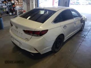 ✅ 2018 Hyundai Sonata Limited • VIN: 5NPE34AF0JH640088 • Лот: 57874312. Опубликован ранее на Copart с пробегом 100 314 миль. Бесплатный доступ к архиву аукционных продаж из США и подробный отчёт об истории автомобиля на DreamBid. Изображение 4.