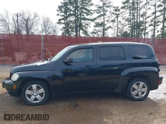 ✅ 2011 Chevrolet HHR LS • VIN: 3GNBAAFW3BS650063 • Lot: 41323795. Listed on IAAI with 99,329 mi. Free auction sales archive from the USA and detailed vehicle history report at DreamBid. Image 15.