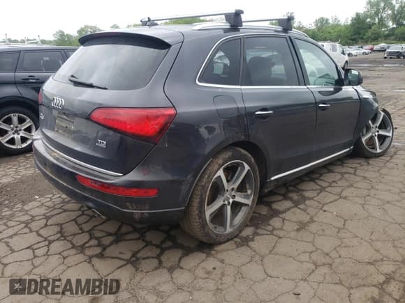 ✅ 2016 Audi Q5 Premium Plus • VIN: WA1CVAFP0GA059587 • Lot: 56533385. Listed on Copart with 126,628 mi. Free auction sales archive from the USA and detailed vehicle history report at DreamBid. Image 3.