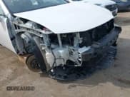 ✅ 2016 Lexus ES 300h • VIN: JTHBW1GG4G2114905 • Lot: 41674486. Listed on IAAI with 185,835 mi. Free auction sales archive from the USA and detailed vehicle history report at DreamBid. Image 6.