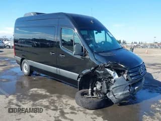 ✅ 2019 Mercedes-Benz Sprinter Passenger • VIN: WDZPF0CD8KP077012 • Лот: 43686991. Опубликован ранее на IAAI с пробегом 42 571 миль. Бесплатный доступ к архиву аукционных продаж из США и подробный отчёт об истории автомобиля на DreamBid. Изображение 1.