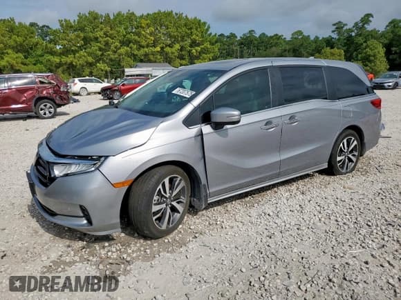 ✅ 2024 Honda Odyssey Touring • VIN: 5FNRL6H89RB030298 • Lot: 67207575. Listed on Copart with 17,145 mi. Free auction sales archive from the USA and detailed vehicle history report at DreamBid. Image 1.
