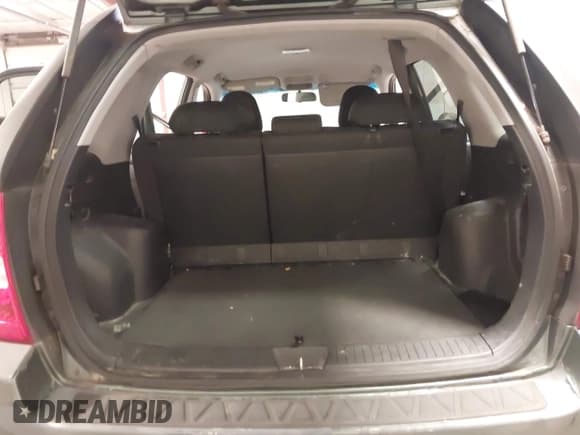 ✅ 2010 Kia Sportage LX • VIN: KNDKGCA38A7669401 • Lot: 43735724. Wystawiony na IAAI z przebiegiem 151 886 mil. Bezpłatny archiwum sprzedaży aukcyjnych z USA i szczegółowy raport historii pojazdu na DreamBid. Zdjęcie 17.