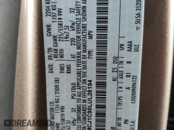 ✅ 2020 Lincoln Corsair Standard • VIN: 5LMCJ1C90LUL28194 • Lot: 70949373. Wystawiony na Copart z przebiegiem 44 195 mil. Bezpłatny archiwum sprzedaży aukcyjnych z USA i szczegółowy raport historii pojazdu na DreamBid. Zdjęcie 15.