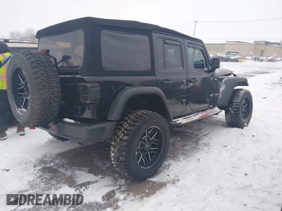 ✅ 2020 Jeep Wrangler Unlimited Rubicon • VIN: 1C4HJXFN8LW310510 • Lot: 41310088. Listed on IAAI with 45,461 mi. Free auction sales archive from the USA and detailed vehicle history report at DreamBid. Image 4.