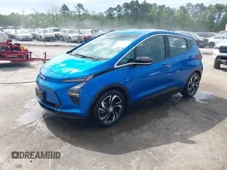 ✅ 2023 Chevrolet Bolt EV 2LT • VIN: 1G1FX6S05P4128607 • Lot: 42081752. Wystawiony na IAAI z przebiegiem 22 551 mil. Bezpłatny archiwum sprzedaży aukcyjnych z USA i szczegółowy raport historii pojazdu na DreamBid. Zdjęcie 2.