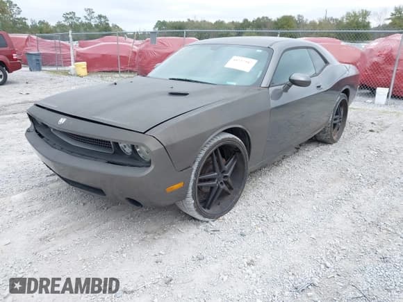 ✅ 2010 Dodge Challenger SE • VIN: 2B3CJ4DV7AH260238 • Lot: 41727317. Wystawiony na IAAI z przebiegiem 189 806 mil. Bezpłatny archiwum sprzedaży aukcyjnych z USA i szczegółowy raport historii pojazdu na DreamBid. Zdjęcie 2.