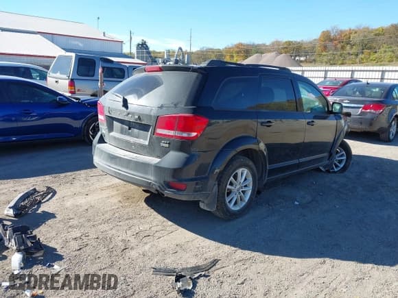 ✅ 2015 Dodge Journey SXT • VIN: 3C4PDCBG8FT752202 • Lot: 43575337. Wystawiony na IAAI z przebiegiem Nie podano. Bezpłatny archiwum sprzedaży aukcyjnych z USA i szczegółowy raport historii pojazdu na DreamBid. Zdjęcie 4.