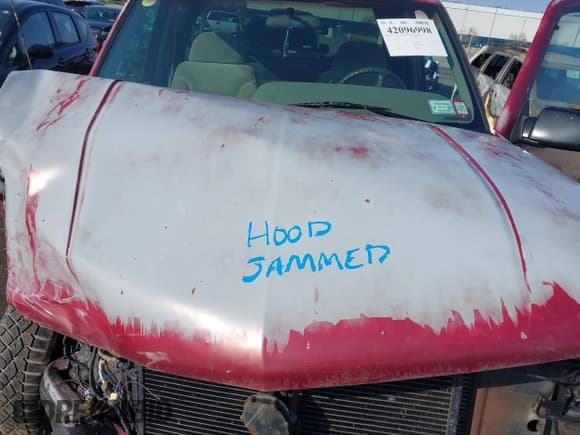 ✅ 1995 GMC Sierra 1500 • VIN: 2GTEC19K1S1571236 • Lot: 42096998. Wystawiony na IAAI z przebiegiem 195 722 mil. Bezpłatny archiwum sprzedaży aukcyjnych z USA i szczegółowy raport historii pojazdu na DreamBid. Zdjęcie 10.