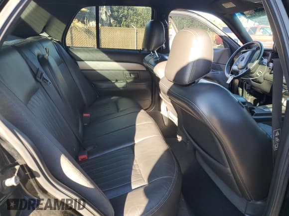 ✅ 2003 Mercury Marauder • VIN: 2MEHM75VX3X642296 • Lot: 88821155. Wystawiony na Copart z przebiegiem 104 649 mil. Bezpłatny archiwum sprzedaży aukcyjnych z USA i szczegółowy raport historii pojazdu na DreamBid. Zdjęcie 11.