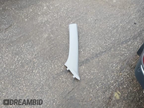 ✅ 2019 Chevrolet Equinox LT • VIN: 3GNAXWEU5KL290702 • Лот: 40751867. Опубликован ранее на IAAI с пробегом 102 698 миль. Бесплатный доступ к архиву аукционных продаж из США и подробный отчёт об истории автомобиля на DreamBid. Изображение 12.