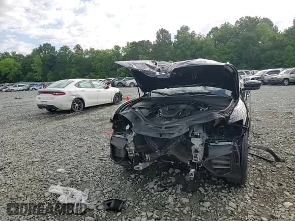 ✅ 2021 Maserati Levante S • VIN: ZN661YUA9MX363871 • Lot: 57640714. Listed on Copart with Not provided. Free auction sales archive from the USA and detailed vehicle history report at DreamBid. Image 12.