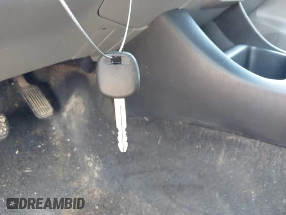 ✅ 2014 Toyota Tacoma PreRunner • VIN: 3TMJU4GN3EM173436 • Lot: 41981293. Listed on IAAI with 157,758 mi. Free auction sales archive from the USA and detailed vehicle history report at DreamBid. Image 11.