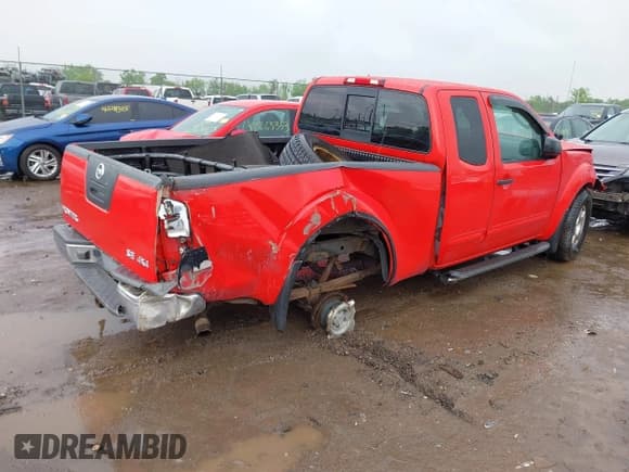✅ 2005 Nissan Frontier LE • VIN: 1N6AD06W55C433921 • Lot: 42263626. Listed on IAAI with 107,404 mi. Free auction sales archive from the USA and detailed vehicle history report at DreamBid. Image 4.
