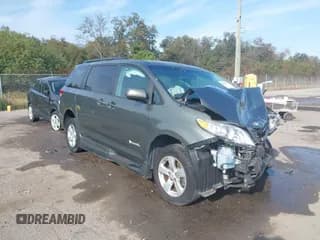 ✅ 2013 Toyota Sienna LE • VIN: 5TDKK3DCXDS305338 • Lot: 43698555. Listed on IAAI with Not provided. Free auction sales archive from the USA and detailed vehicle history report at DreamBid. Image 1.