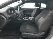 ✅ 2021 Dodge Challenger SXT • VIN: 2C3CDZAG6MH607320 • Lot: 71535834. Wystawiony na Copart z przebiegiem 75 568 mil. Bezpłatny archiwum sprzedaży aukcyjnych z USA i szczegółowy raport historii pojazdu na DreamBid. Zdjęcie 7.