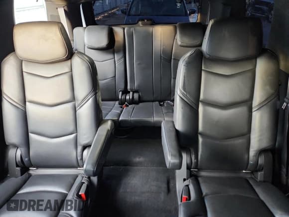 ✅ 2018 Cadillac Escalade Platinum • VIN: 1GYS4DKJ9JR218391 • Lot: 92008715. Listed on Copart with 82,751 mi. Free auction sales archive from the USA and detailed vehicle history report at DreamBid. Image 10.