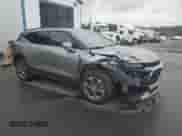 2024 Chevrolet Blazer LT z VIN 3GNKBJR42RS197992, wystawiony jako Copart lot #57789425 z przebiegiem 29 108 mil mil oraz Szkoda całkowita • Salvage title. Historia ofert i sprzedaży dostępna na DreamBid. Obrazek 4.