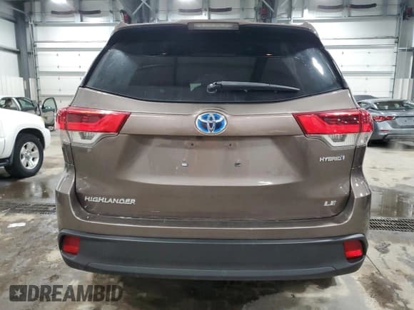 ✅ 2017 Toyota Highlander Hybrid LE • VIN: 5TDBGRFHXHS034879 • Лот: 50402225. Опубликован ранее на Copart с пробегом 88 447 миль. Бесплатный доступ к архиву аукционных продаж из США и подробный отчёт об истории автомобиля на DreamBid. Изображение 6.