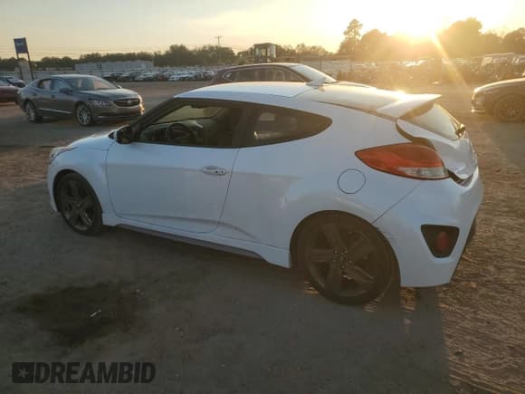 ✅ 2014 Hyundai Veloster Turbo • VIN: KMHTC6AE8EU211329 • Lot: 74957774. Wystawiony na Copart z przebiegiem 88 446 mil. Bezpłatny archiwum sprzedaży aukcyjnych z USA i szczegółowy raport historii pojazdu na DreamBid. Zdjęcie 2.