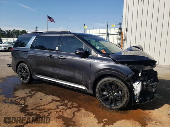 ✅ 2022 Kia Carnival SX • VIN: KNDNE5H33N6104361 • Lot: 46853405. Listed on Copart with Not provided. Free auction sales archive from the USA and detailed vehicle history report at DreamBid. Image 4.