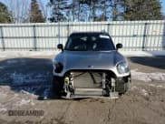 ✅ 2018 MINI Countryman Cooper • VIN: WMZYV5C32J3E04895 • Лот: 41966295. Опубликован ранее на Copart с пробегом 65 733 миль. Бесплатный доступ к архиву аукционных продаж из США и подробный отчёт об истории автомобиля на DreamBid. Изображение 10.