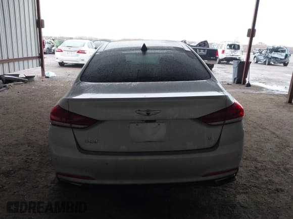 ✅ 2015 Hyundai Genesis 3.8L • VIN: KMHGN4JE2FU076883 • Lot: 41460390. Wystawiony na IAAI z przebiegiem 90 957 mil. Bezpłatny archiwum sprzedaży aukcyjnych z USA i szczegółowy raport historii pojazdu na DreamBid. Zdjęcie 16.