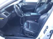 ✅ 2015 Hyundai Genesis 3.8L • VIN: KMHGN4JE5FU030643 • Lot: 82330354. Wystawiony na Copart z przebiegiem 182 140 mil. Bezpłatny archiwum sprzedaży aukcyjnych z USA i szczegółowy raport historii pojazdu na DreamBid. Zdjęcie 7.