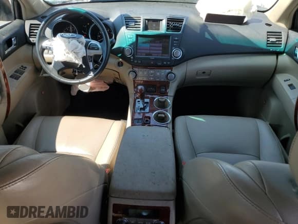 ✅ 2011 Toyota Highlander Limited • VIN: 5TDYK3EH7BS043537 • Лот: 83856055. Опубликован ранее на Copart с пробегом 134 451 миль. Бесплатный доступ к архиву аукционных продаж из США и подробный отчёт об истории автомобиля на DreamBid. Изображение 8.