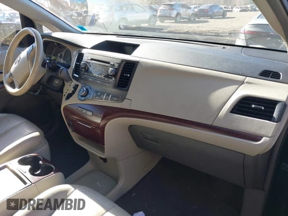 ✅ 2011 Toyota Sienna Limited • VIN: 5TDYK3DC7BS044743 • Lot: 43694605. Listed on IAAI with 64,403 mi. Free auction sales archive from the USA and detailed vehicle history report at DreamBid. Image 5.