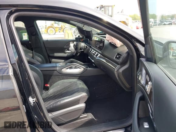 ✅ 2021 Mercedes-Benz GLE 63 S AMG • VIN: 4JGFD8KB4MA381746 • Lot: 42203564. Listed on IAAI with 57,247 mi. Free auction sales archive from the USA and detailed vehicle history report at DreamBid. Image 5.