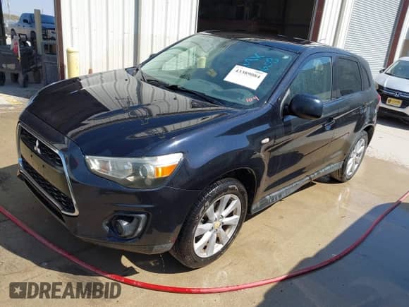2013 Mitsubishi Outlander ES with VIN 4A4AP3AU2DE016608, listed as a IAAI auction lot 43389084 with 135,907 mi miles and . Bid and sale history available at DreamBid. Image 2.