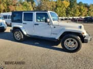 ✅ 2010 Jeep Wrangler Unlimited Sahara • VIN: 1J4HA5H19AL214182 • Lot: 91883275. Wystawiony na Copart z przebiegiem 227 656 mil. Bezpłatny archiwum sprzedaży aukcyjnych z USA i szczegółowy raport historii pojazdu na DreamBid. Zdjęcie 4.