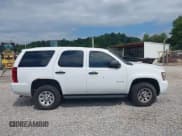 ✅ 2013 Chevrolet Tahoe Commercial • VIN: 1GNSK4E0XDR266234 • Lot: 42879948. Wystawiony na IAAI z przebiegiem 323 662 mil. Bezpłatny archiwum sprzedaży aukcyjnych z USA i szczegółowy raport historii pojazdu na DreamBid. Zdjęcie 13.
