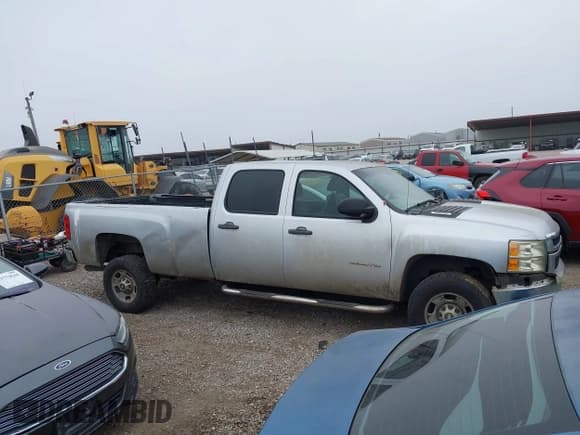 ✅ 2013 Chevrolet Silverado 2500HD Work Truck • VIN: 1GC1CVCG6DF123399 • Лот: 43848566. Опубликован ранее на IAAI с пробегом 397 490 миль. Бесплатный доступ к архиву аукционных продаж из США и подробный отчёт об истории автомобиля на DreamBid. Изображение 13.