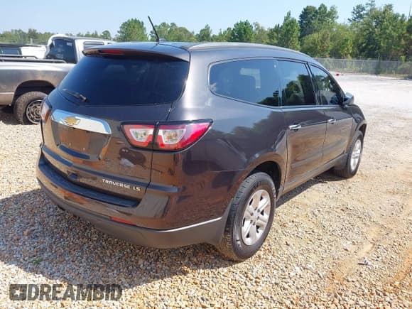✅ 2015 Chevrolet Traverse LS • VIN: 1GNKRFKD1FJ150100 • Лот: 43124481. Опубликован ранее на IAAI с пробегом 217 826 миль. Бесплатный доступ к архиву аукционных продаж из США и подробный отчёт об истории автомобиля на DreamBid. Изображение 4.