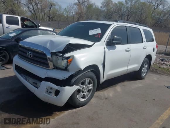 ✅ 2010 Toyota Sequoia SR5 • VIN: 5TDBW5G14AS030314 • Лот: 41987497. Опубликован ранее на IAAI с пробегом 263 876 миль. Бесплатный доступ к архиву аукционных продаж из США и подробный отчёт об истории автомобиля на DreamBid. Изображение 2.