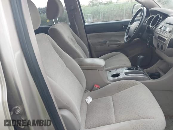 ✅ 2008 Toyota Tacoma • VIN: 5TEMU52N48Z472256 • Lot: 42601232. Wystawiony na IAAI z przebiegiem 304 330 mil. Bezpłatny archiwum sprzedaży aukcyjnych z USA i szczegółowy raport historii pojazdu na DreamBid. Zdjęcie 5.