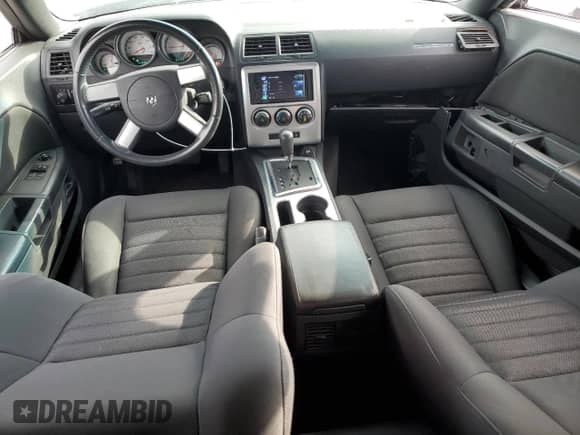 2009 Dodge Challenger SE with VIN 2B3LJ44V09H632935, listed as a Copart auction lot 72086674 with 64,028 mi miles and Salvage title. Bid and sale history available at DreamBid. Image 8.